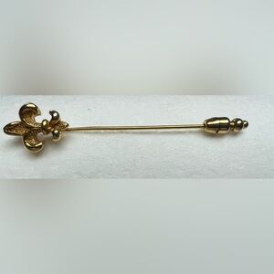 Monet Gold Tone Fleur De Lis 2” Stick Pin Brooch